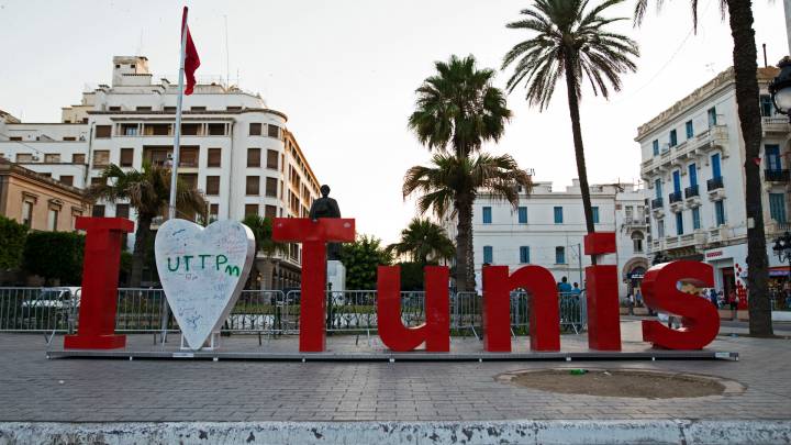 احب تونس